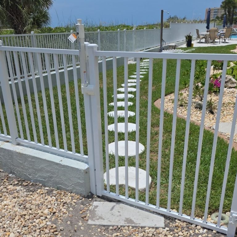 hefe fence gallery best fencing florida sarasota Charlotte County Naples10